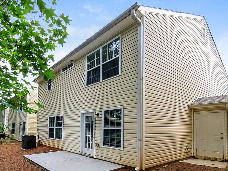 229 Lossie Ln — Photo 17
