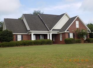107 Mallards Landing Dr, Kathleen, GA 31047