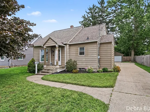 2490 Hague Ave SW, Wyoming, MI 49519