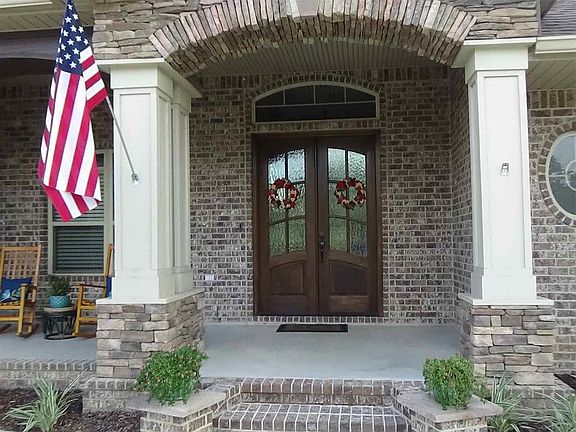 3rd image of 6053 Huntington Creek Cir