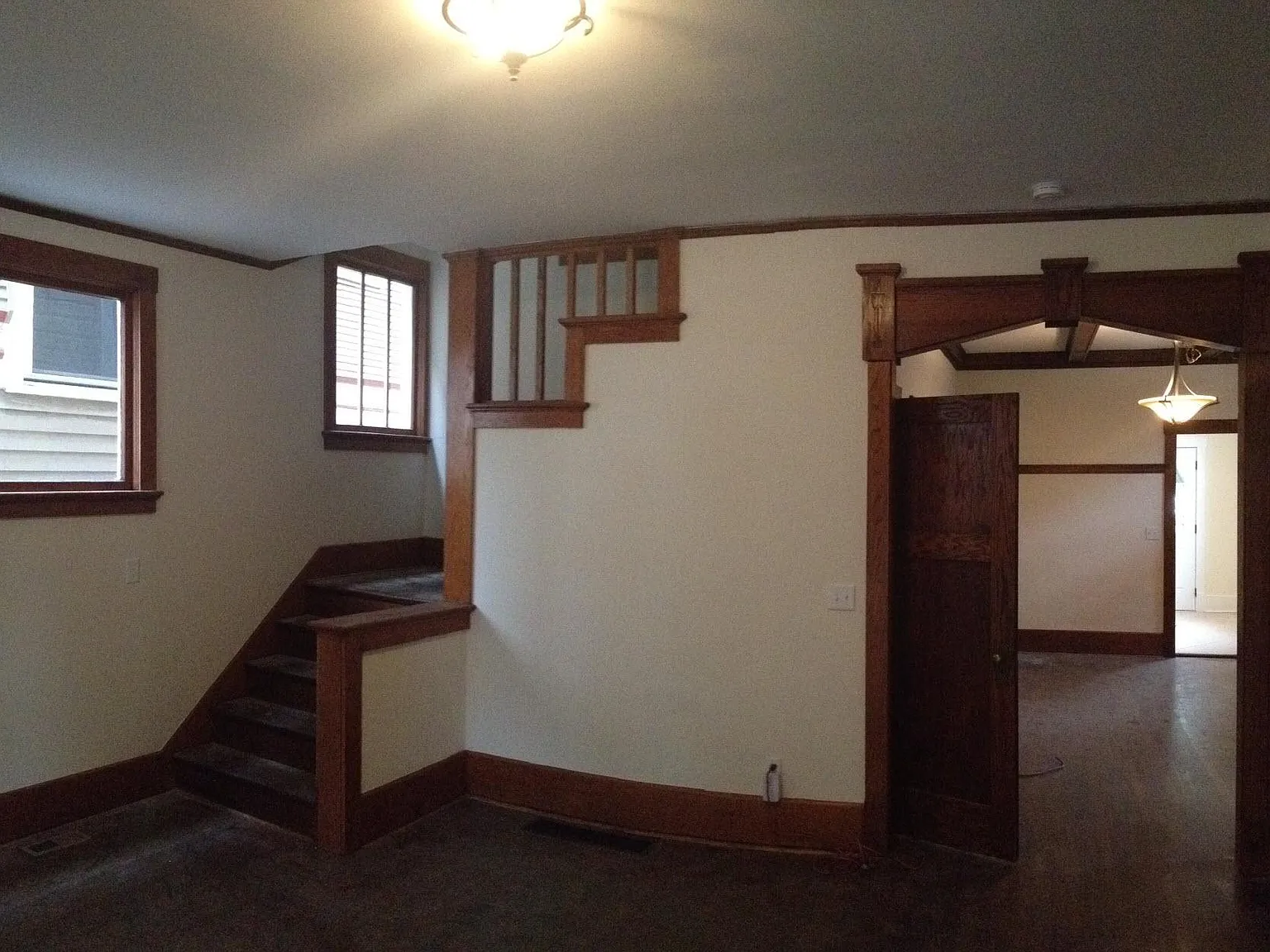 4 bed, 2.5 bath, 2566 sqft, $2,300 — Photo 3