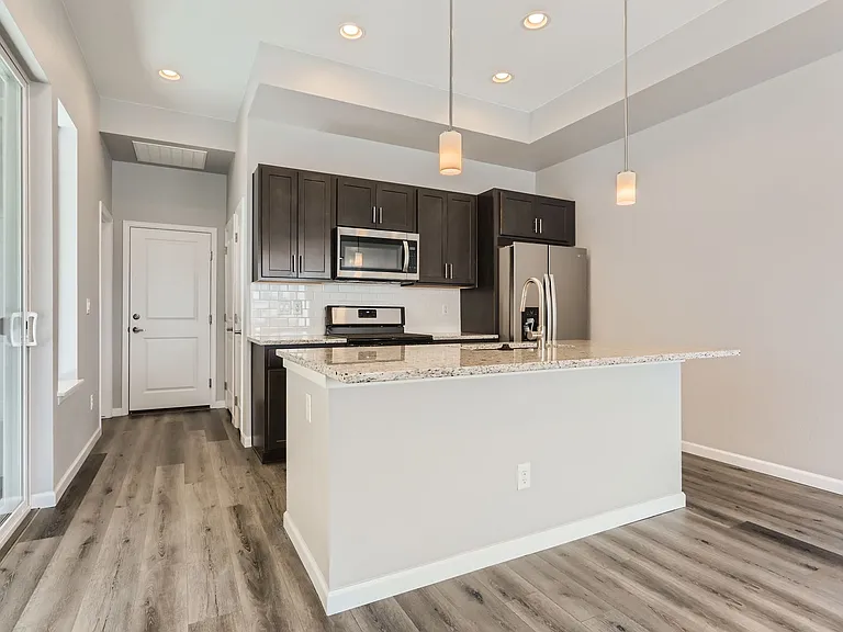 5315 E 63rd Pl — Photo 7