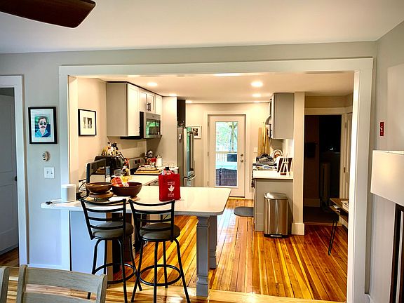 Eating area and Kitchen