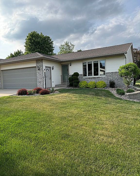 1st image of 216 Cashin Dr