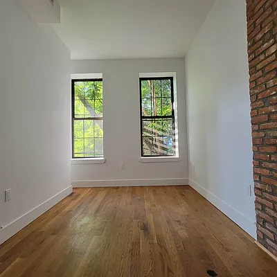 Rented by Yup Realty LLC | media 18