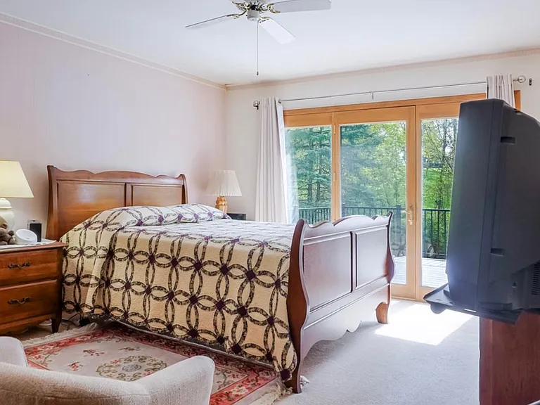 8735 Hanley Ln — Photo 6