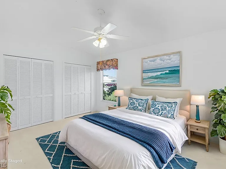9439 Palm Island Cir — Photo 12