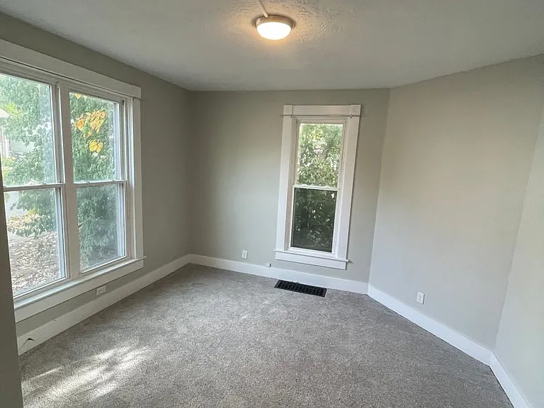 504 S 4th- HBS — Photo 9