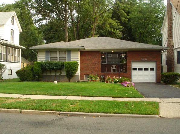 360 W 5th Ave, Roselle, NJ 07203