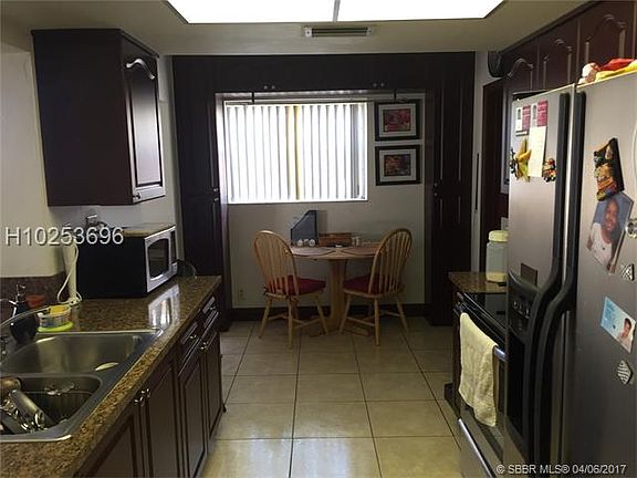 3rd image of 4911 NW 48th Ave