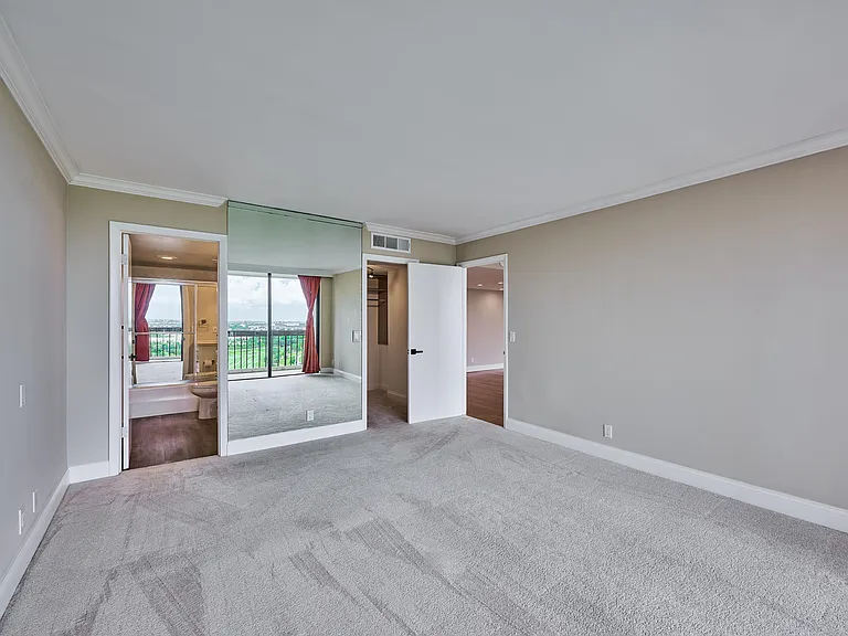 2425 Presidential Way #1405 — Photo 26