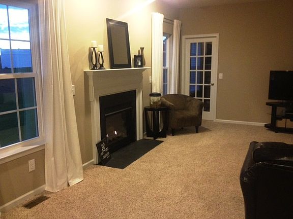 3rd image of 224 Wellford Way