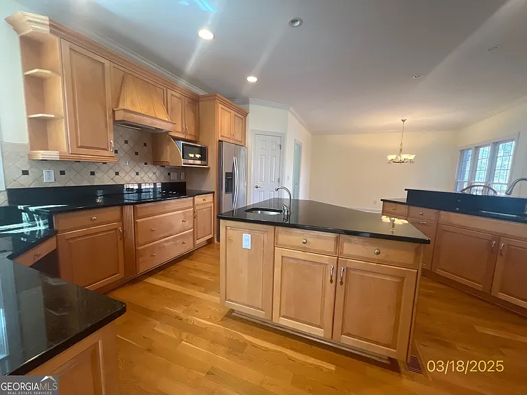 612 Banbury Ct — Photo 5
