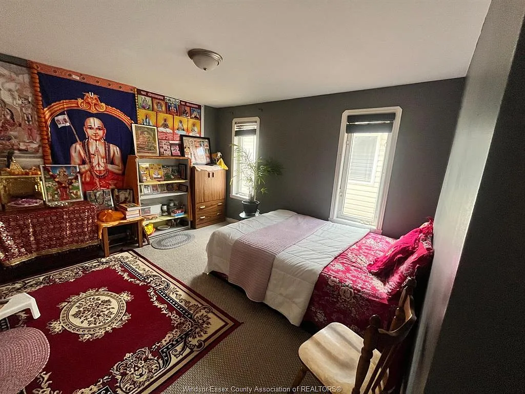 3 bed, $2,200 — Photo 4