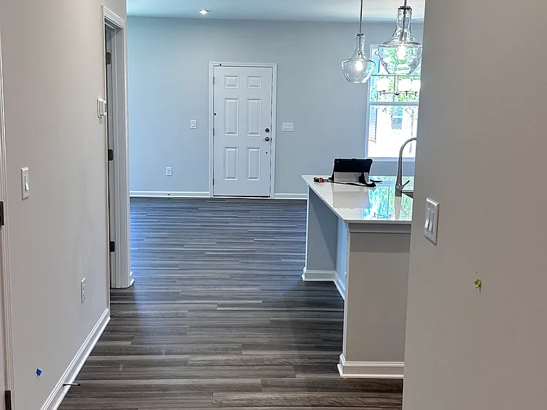 3025 Cambridge Mill St — Photo 2