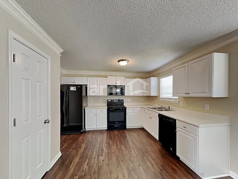 149 Ventura Trl — Photo 3
