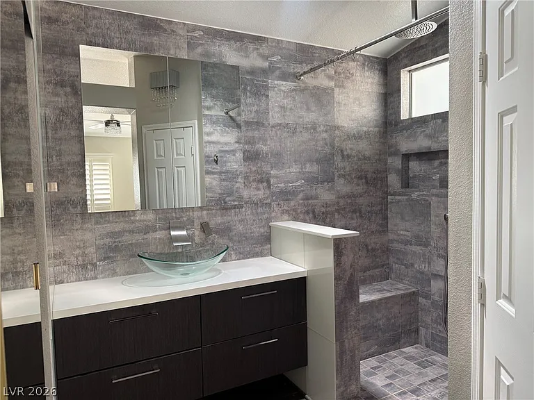62 Tanglewood Dr — Photo 9