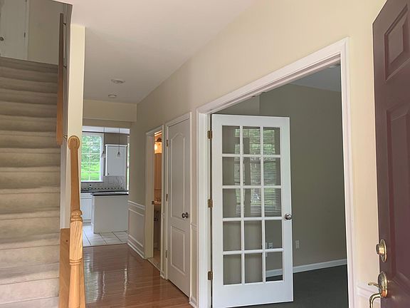 3rd image of 411 Knolls Rd