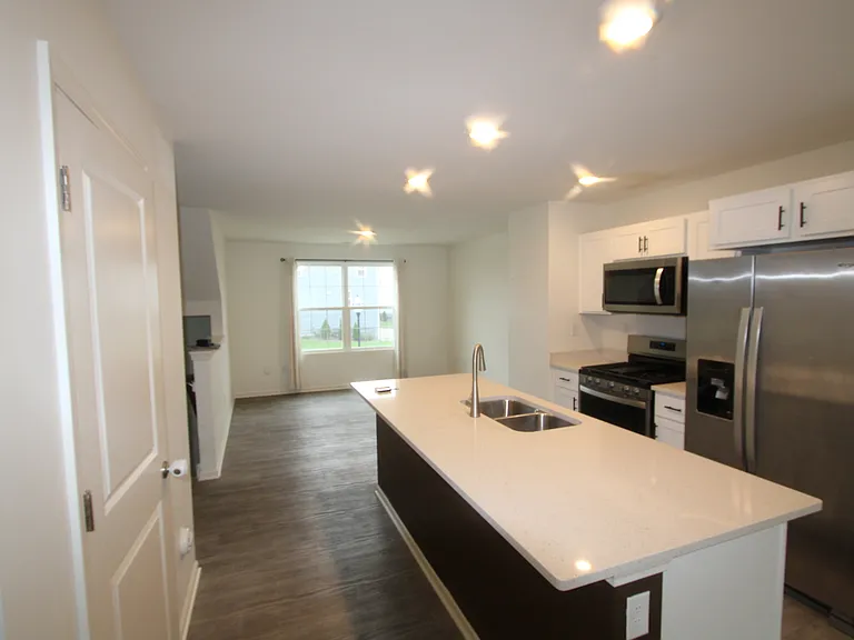 2241 Sassafras Way #C — Photo 6