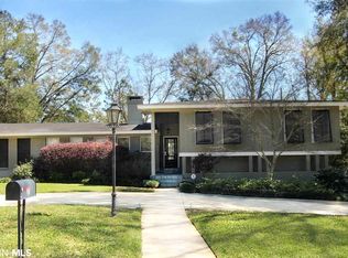 7 Spring Bank Rd S, Mobile, AL 36608