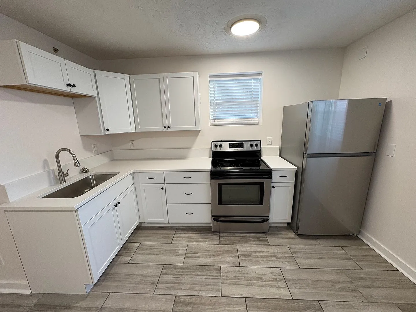 3323 & 3325 Webster Street — Photo 4