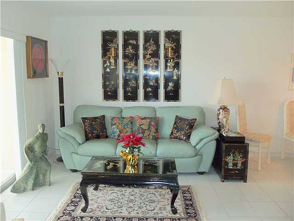 3rd image of 2724 S Garden Dr #301