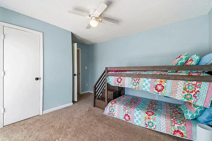 3 bed, $3,200 — Photo 2
