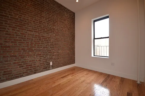 Rented by Bold New York | media 40