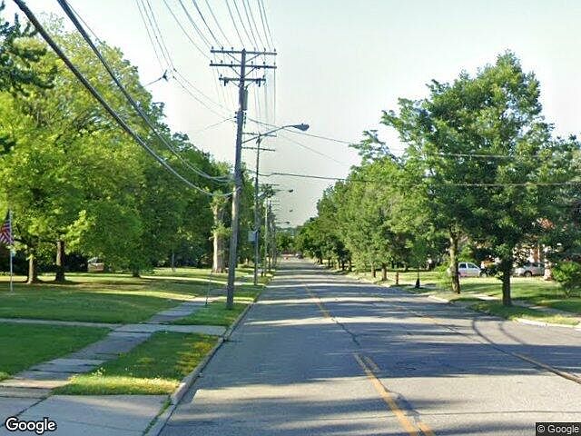 Exterior Neighborhood (street photo)