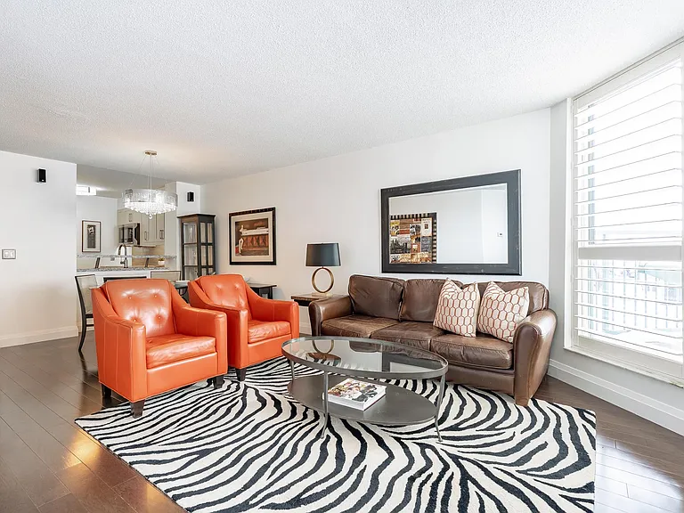 150 Dunlop St E #304 — Photo 15