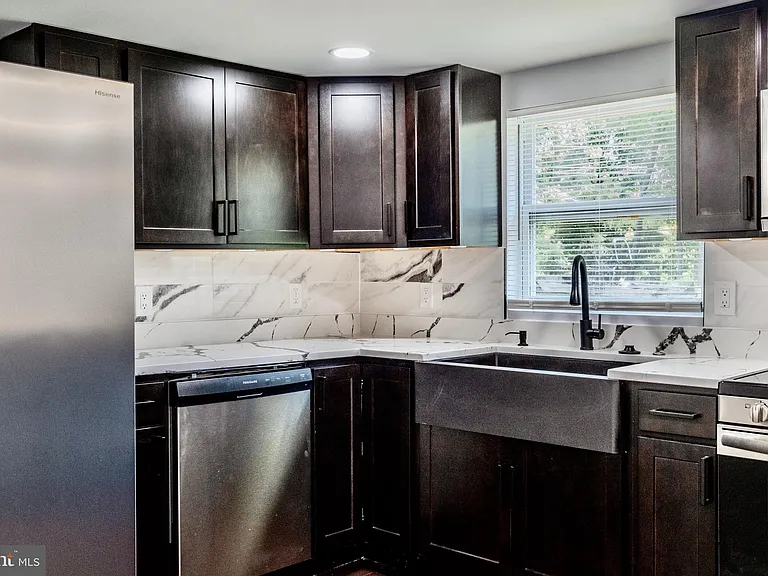 48540 Mattapany Rd — Photo 3