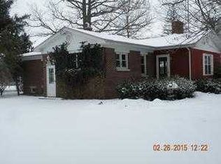 9710 Camp Drake Rd, Fairmount, IL 61841