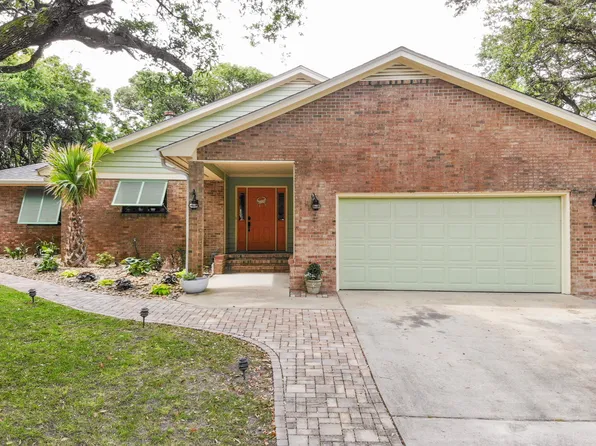 521 Egret Lake Drive, Pine Knoll Shores, NC 28512