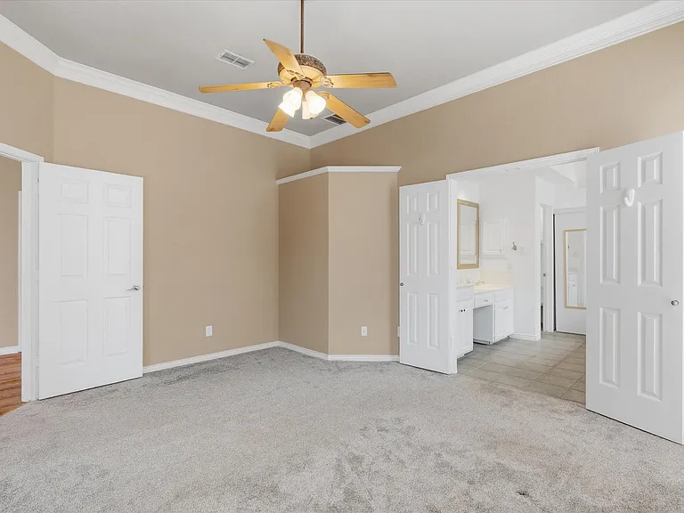 321 Old York Rd — Photo 13
