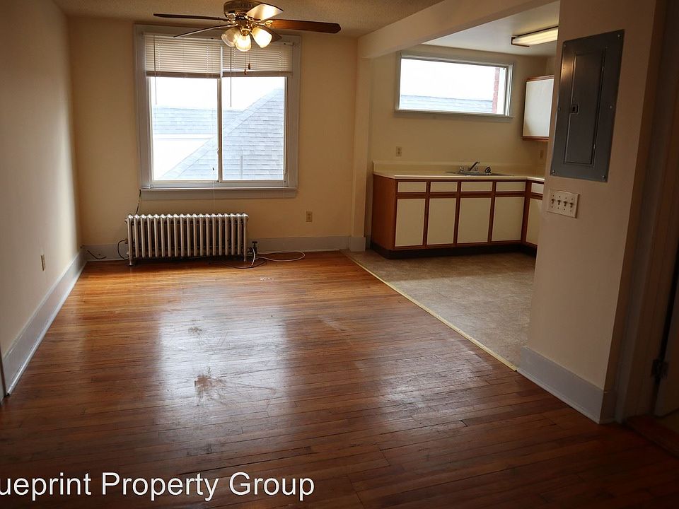 2nd image of 638 Tyler St APT 6