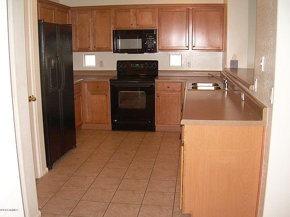3rd image of 13724 W Mauna Loa Ln