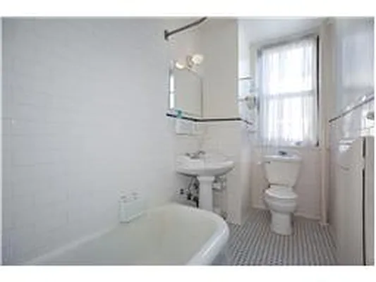 Sold by Douglas Elliman | media 22