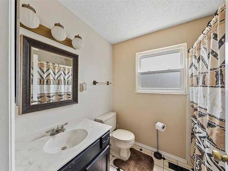 830 Nykiel Ct — Photo 24