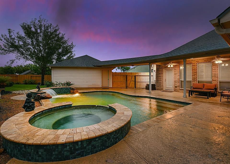 1st image of 28202 Sweet Oak Ln