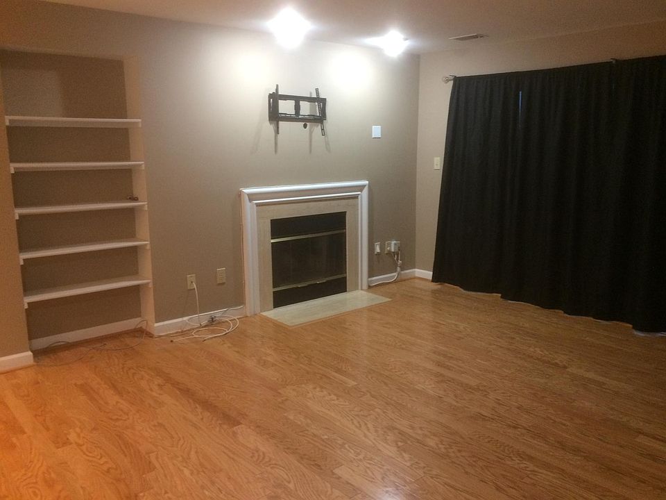1st image of 13601 Sir Thomas Way #2-C-12