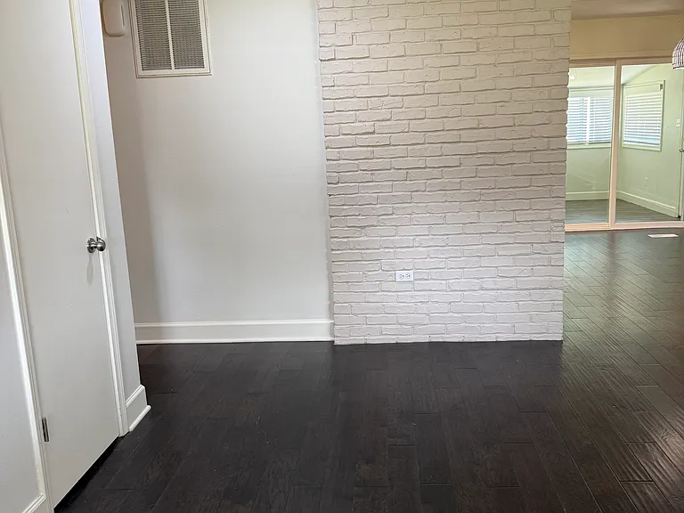18520 Ridge Rd — Photo 7
