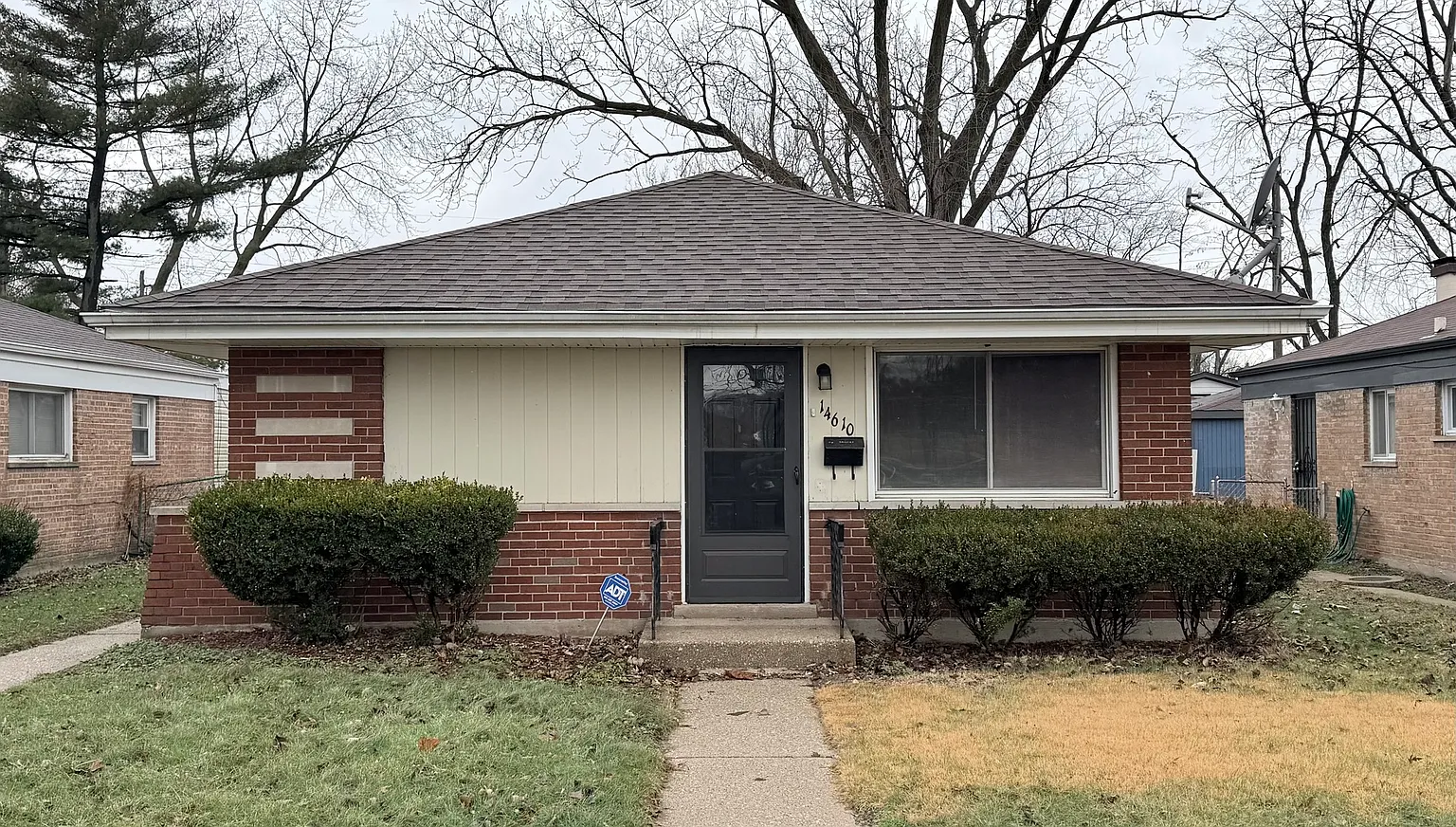 14610 Blackstone Ave photo 1