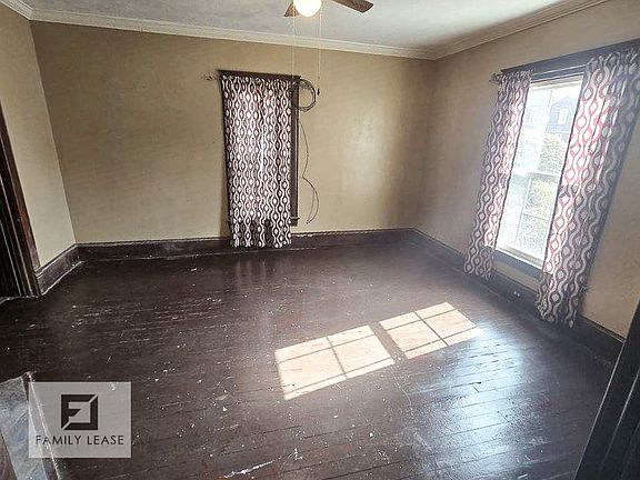 5th image of 415 Biddle St