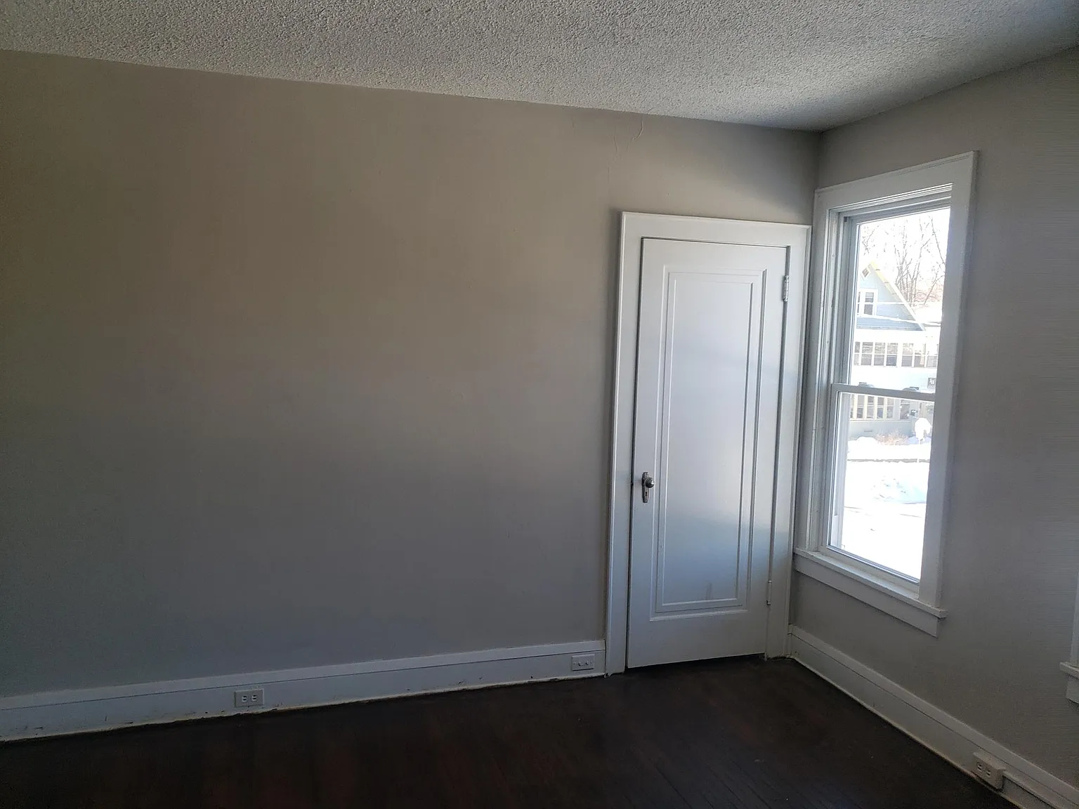 1 bed, 950 sqft, $1,000 — Photo 4