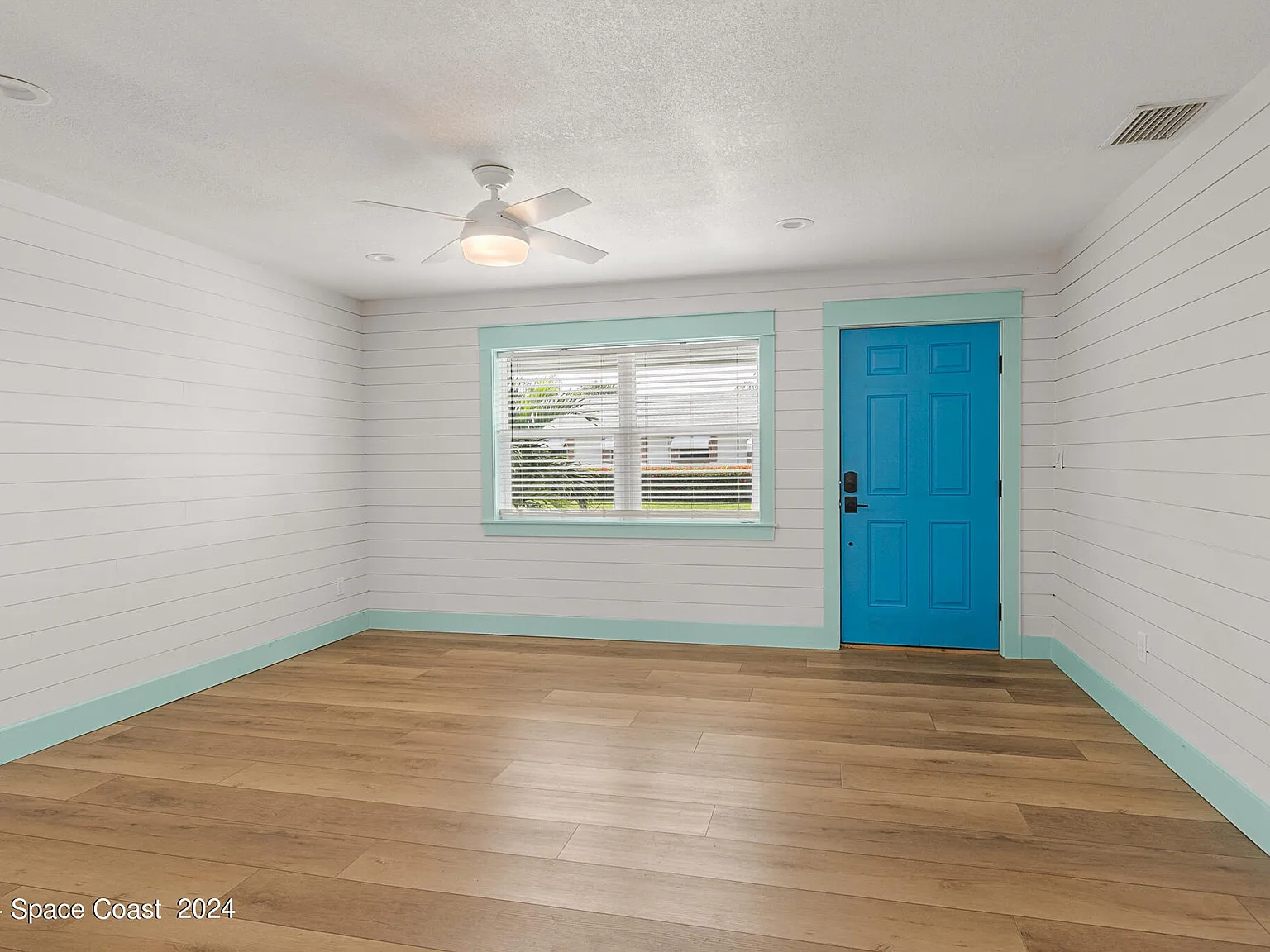 2 bed, 1.0 bath, 864 sqft, $2,400 — Photo 4