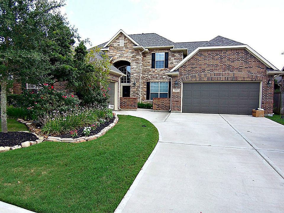 1st image of 10114 Oak Motte Dr