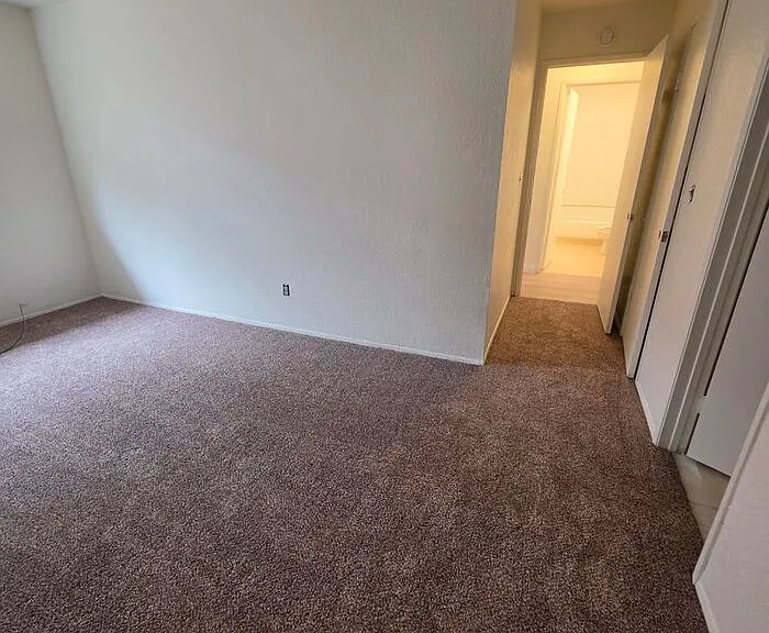 5315 Santa Margarita St #7 — Photo 15