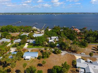 924 SE Weir St, Stuart, FL 34994