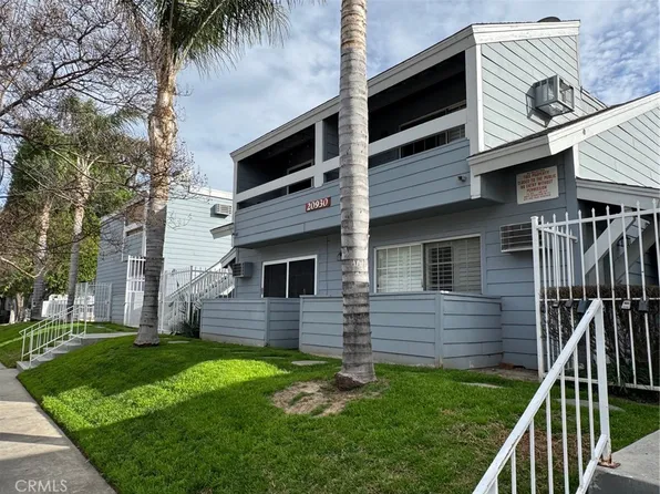 20930 Parthenia St Unit 109, Canoga Park, CA 91304