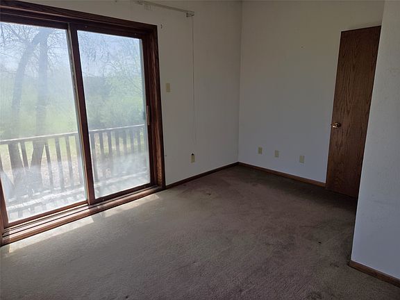 5th image of 8370 143rd Ave